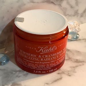 Kiehl's Makeup - BN Sealed Kiehl’s Tumeric And Cranberry Face Mask Kiehl's Makeup - BN Sealed Kiehl’s Tumeric And Cranberry Face Mask